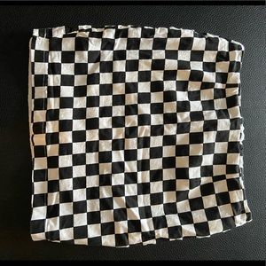 Checkered mini skirt🖤🤍🖤🤍.